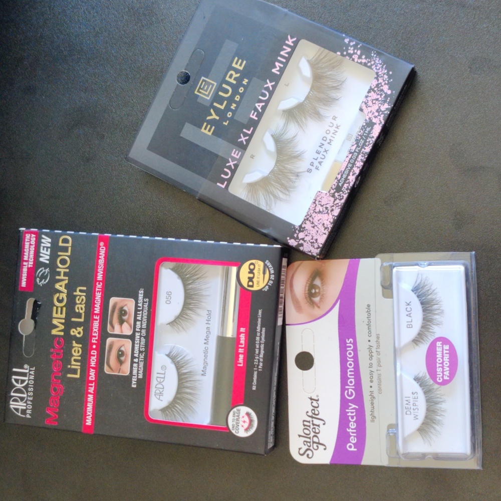 Lash lot